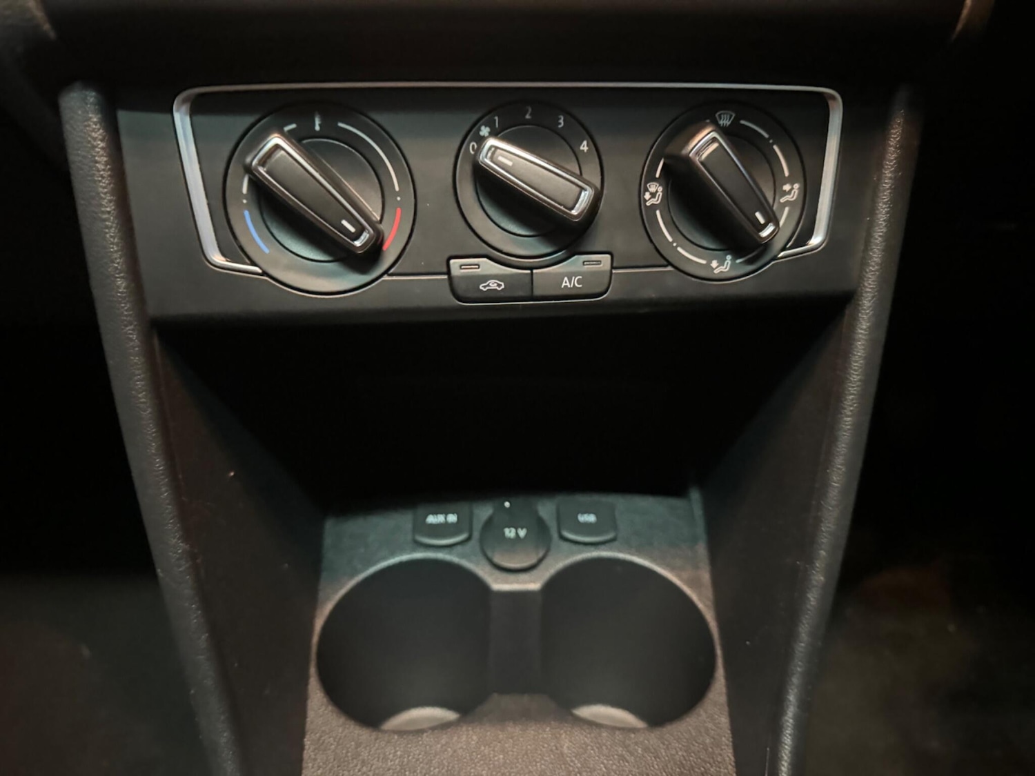 Used Volkswagen Polo 2016 for sale - 77143768: Photo 20