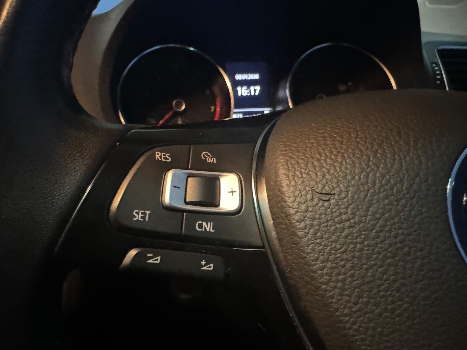 Used Volkswagen Polo 2016 for sale - 77143768: Photo 22