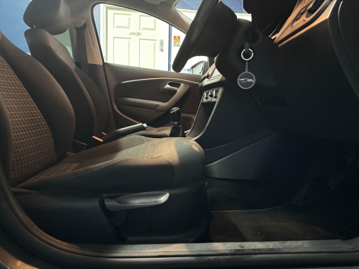 Used Volkswagen Polo 2016 for sale - 77143768: Photo 33