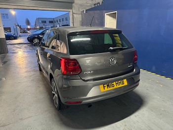 Used Volkswagen Polo 2016 for sale - 77143768: Photo