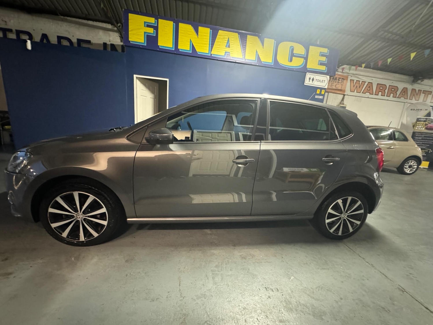 Used Volkswagen Polo 2016 for sale - 77143768: Photo 5