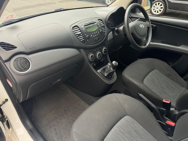 Used Hyundai i10 2013 for sale - 76099530: Photo 14