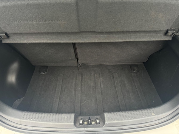 Used Hyundai i10 2013 for sale - 76099530: Photo 26