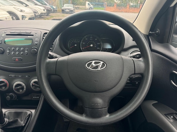 Used Hyundai i10 2013 for sale - 76099530: Photo 28