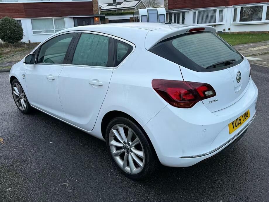 Used Vauxhall Astra 2015 for sale - 77625598: Photo 3