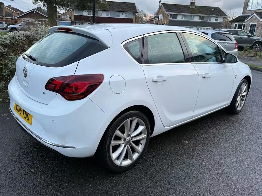 Used Vauxhall Astra 2015 for sale - 77625598: Photo 4