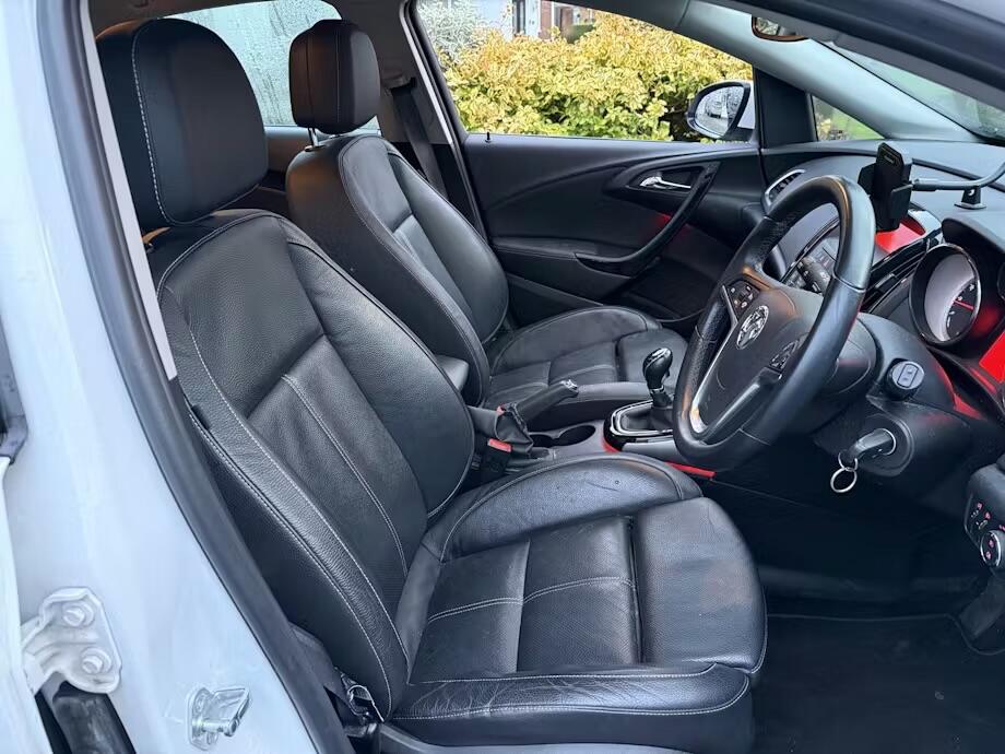 Used Vauxhall Astra 2015 for sale - 77625598: Photo 6