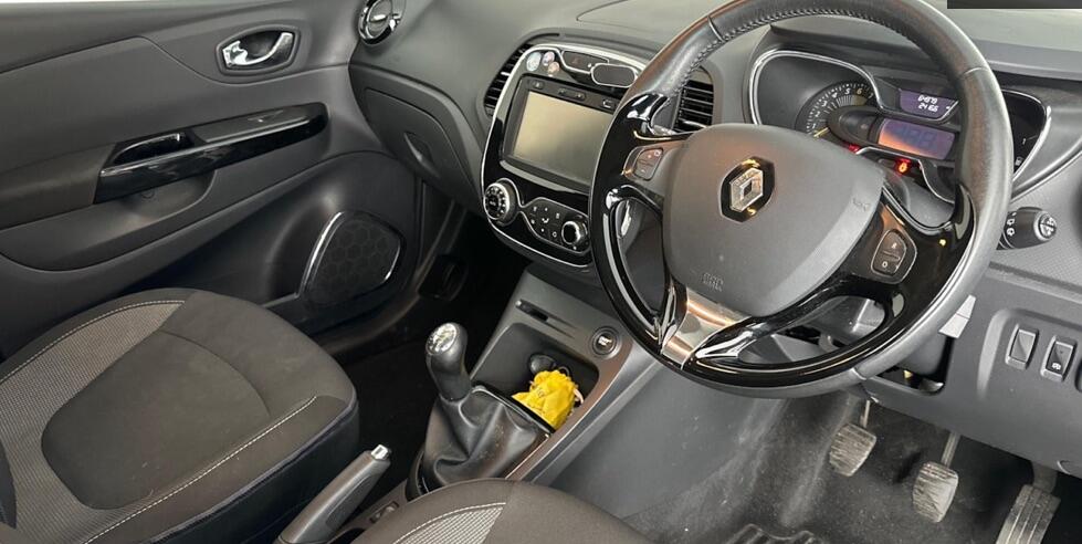 Used Renault Captur 2014 for sale - 77898575: Photo 7