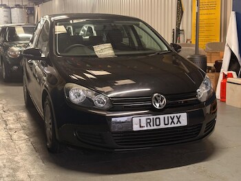 Used Volkswagen Golf 2010 for sale - 77344656: Photo