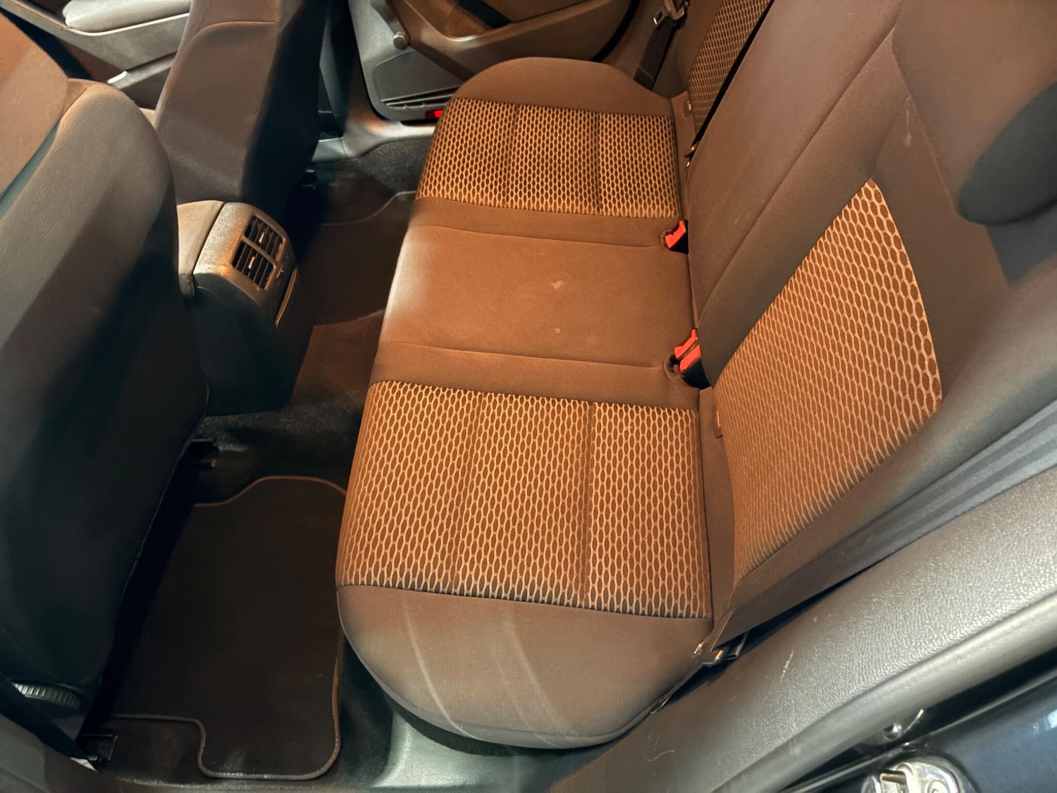 Used Volkswagen Golf 2010 for sale - 77344656: Photo 23