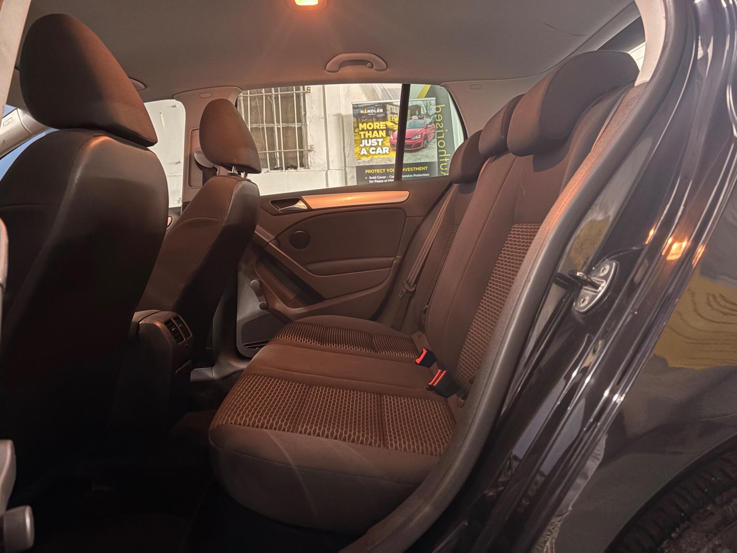 Used Volkswagen Golf 2010 for sale - 77344656: Photo 24