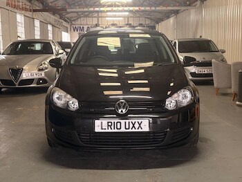 Used Volkswagen Golf 2010 for sale - 77344656: Photo