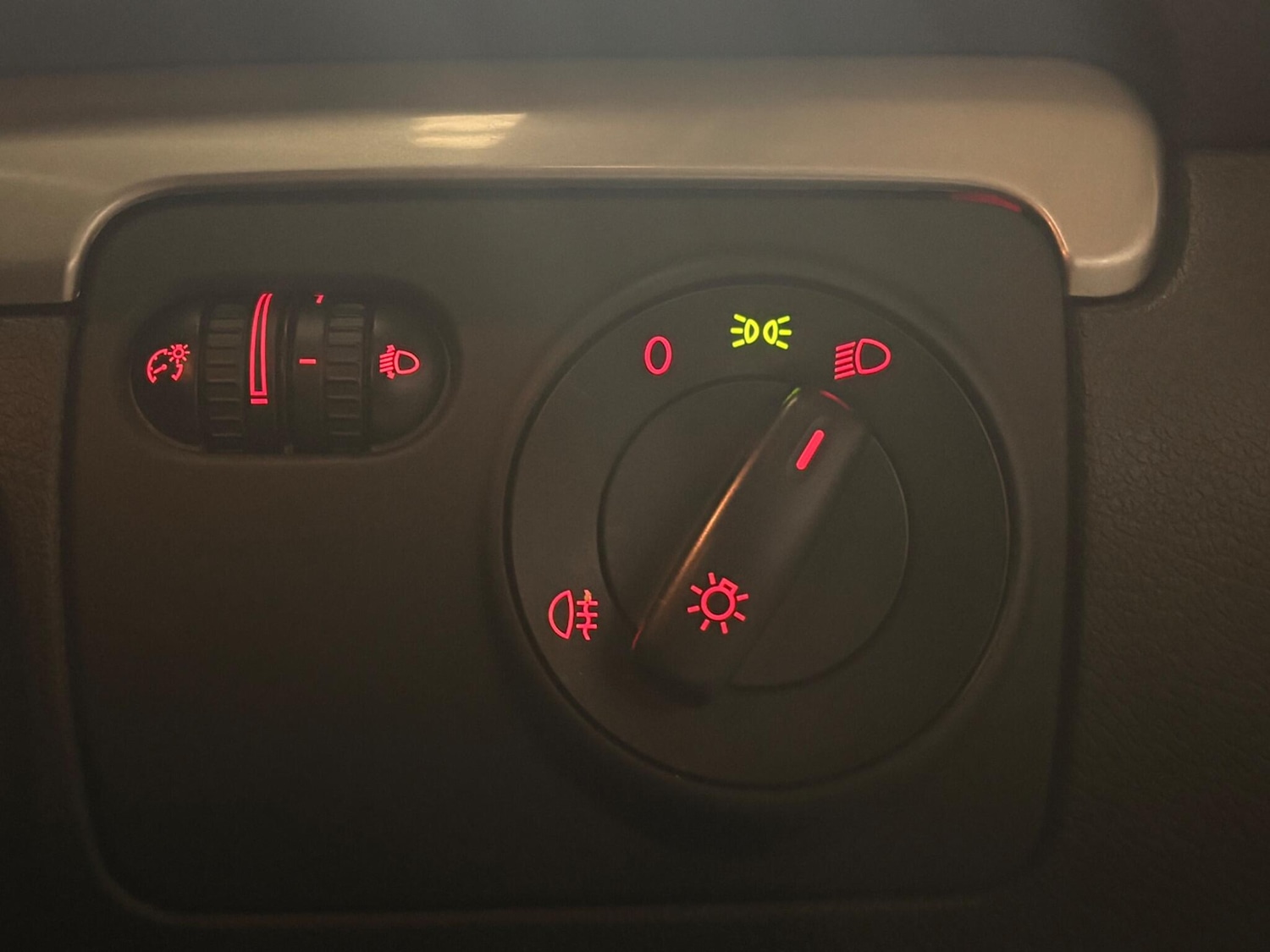 Used Volkswagen Golf 2010 for sale - 77344656: Photo 30