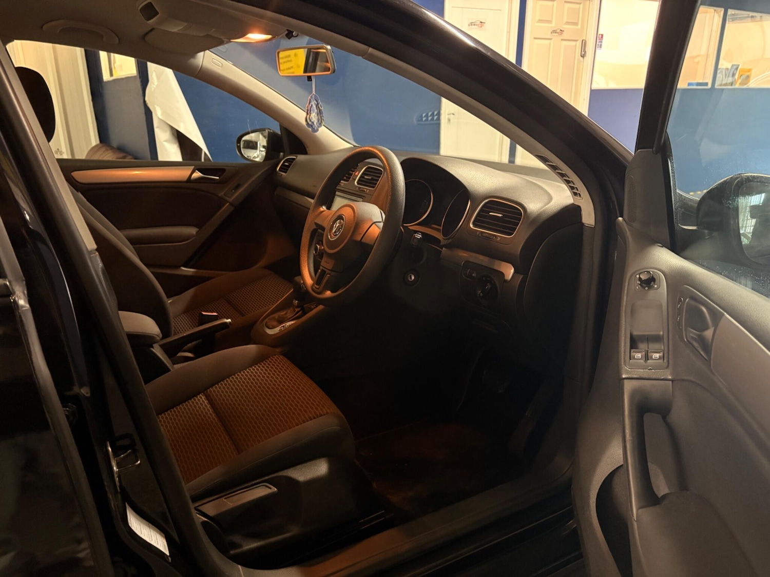 Used Volkswagen Golf 2010 for sale - 77344656: Photo 46