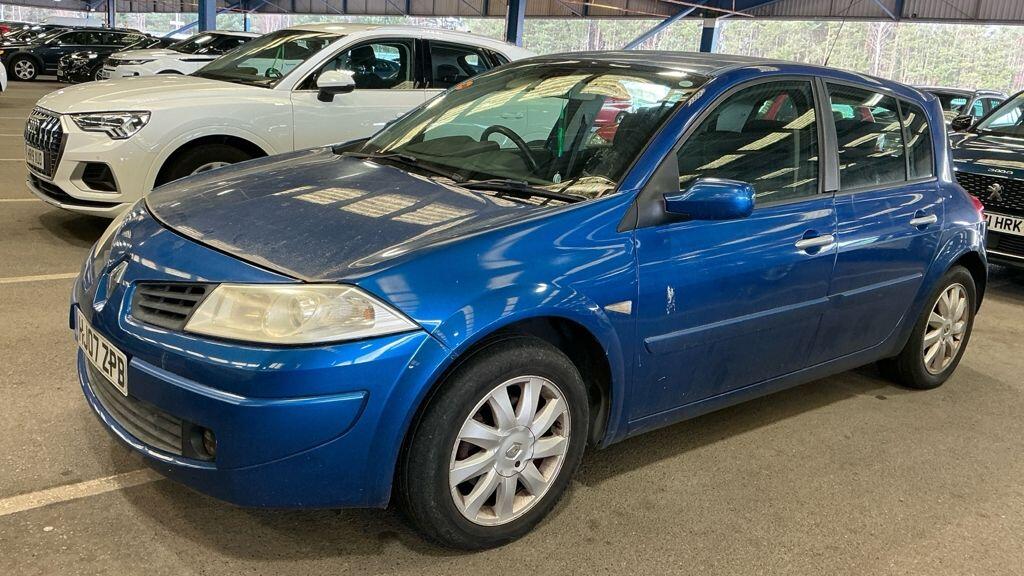 Used Renault Megane 2007 for sale - 77892770: Photo 2