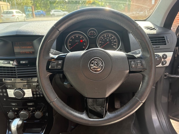 Used Vauxhall Astra 2009 for sale - 76175281: Photo 11
