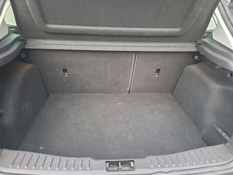 Used Ford Focus 2012 for sale - 76855790: Photo 9