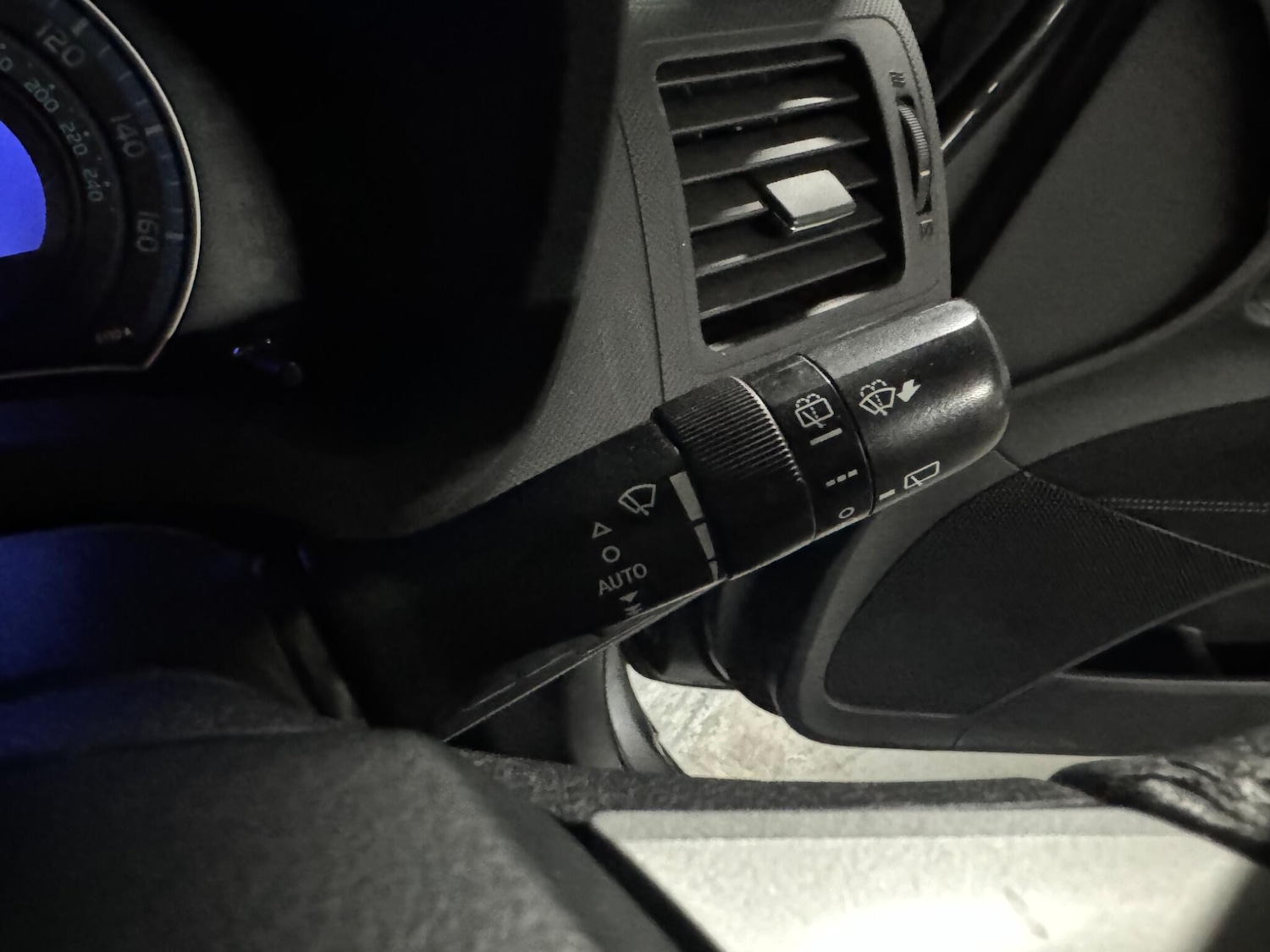 Used Toyota Auris 2012 for sale - 76759559: Photo 14