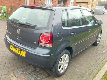 Used Volkswagen Polo 2009 for sale - 77057461: Photo