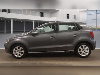 Used Volkswagen Polo 2010 for sale - 75756579: Photo