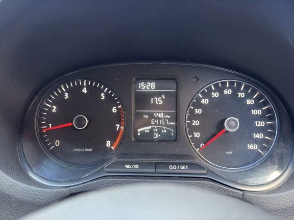 Used Volkswagen Polo 2014 for sale - 76188575: Photo 8