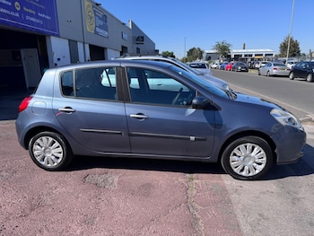 Used Renault Clio 2009 for sale - 78783827: Photo
