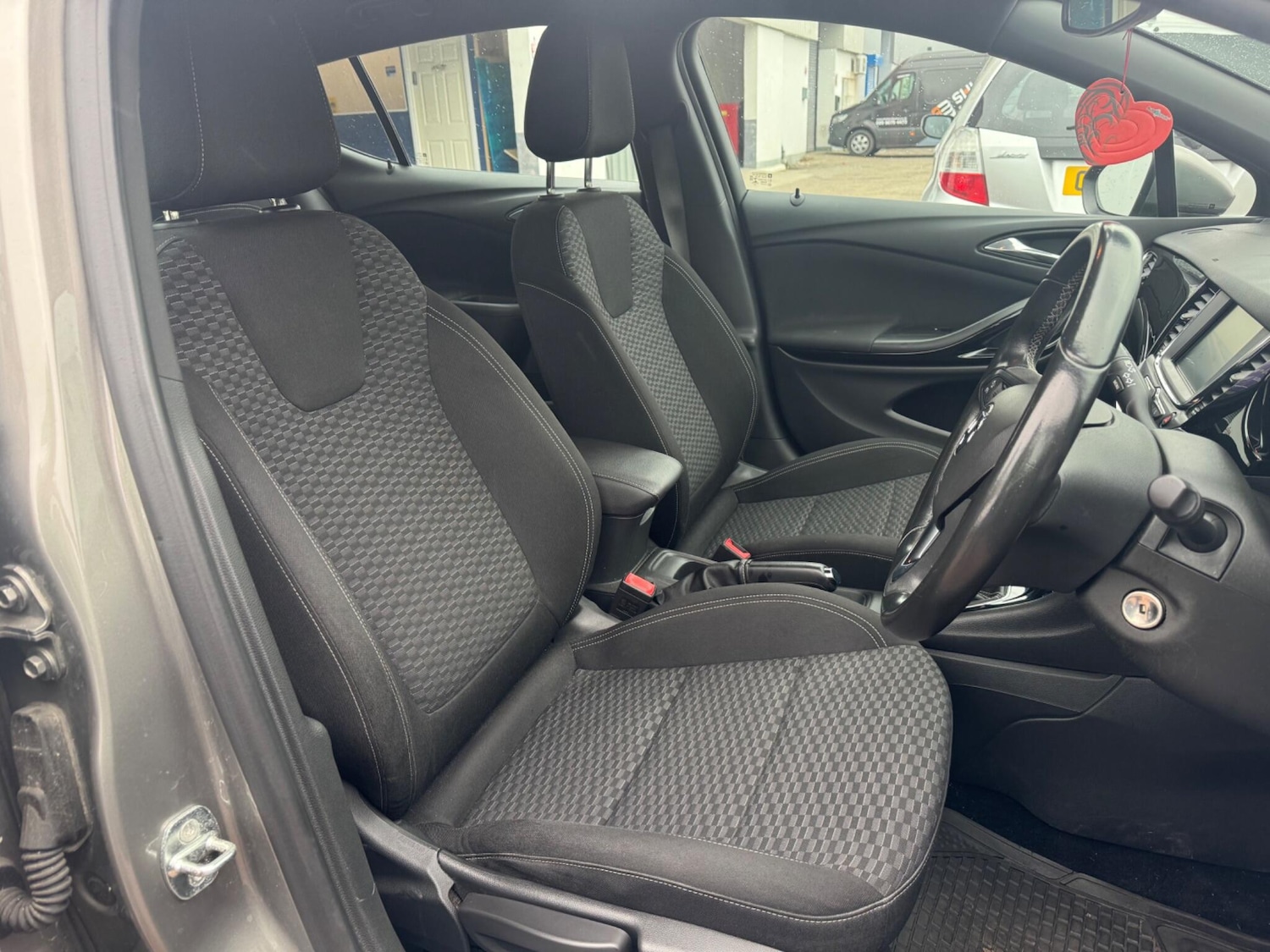 Used Vauxhall Astra 2017 for sale - 77440647: Photo 15