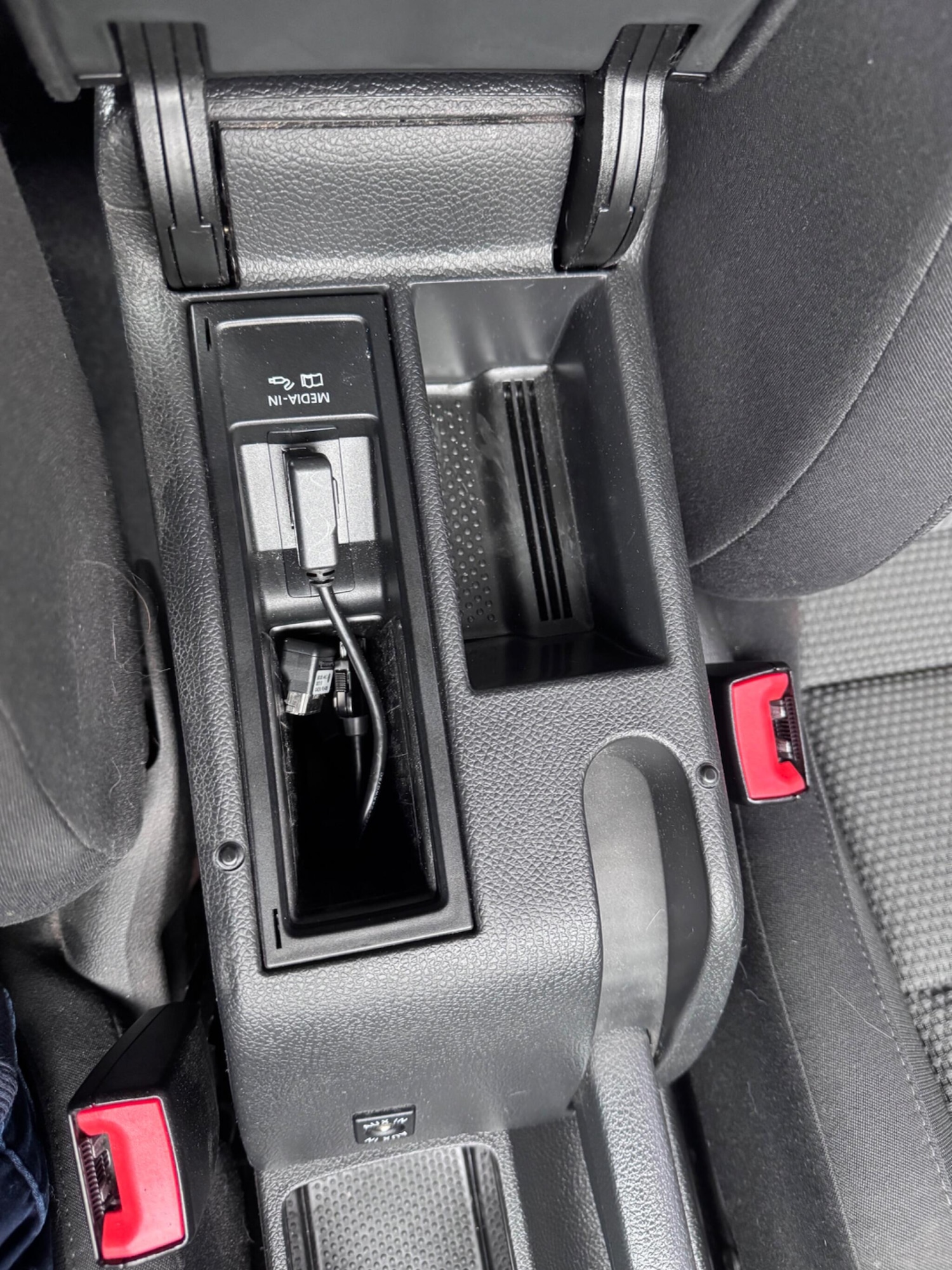 Used Volkswagen Golf 2010 for sale - 78085865: Photo 33