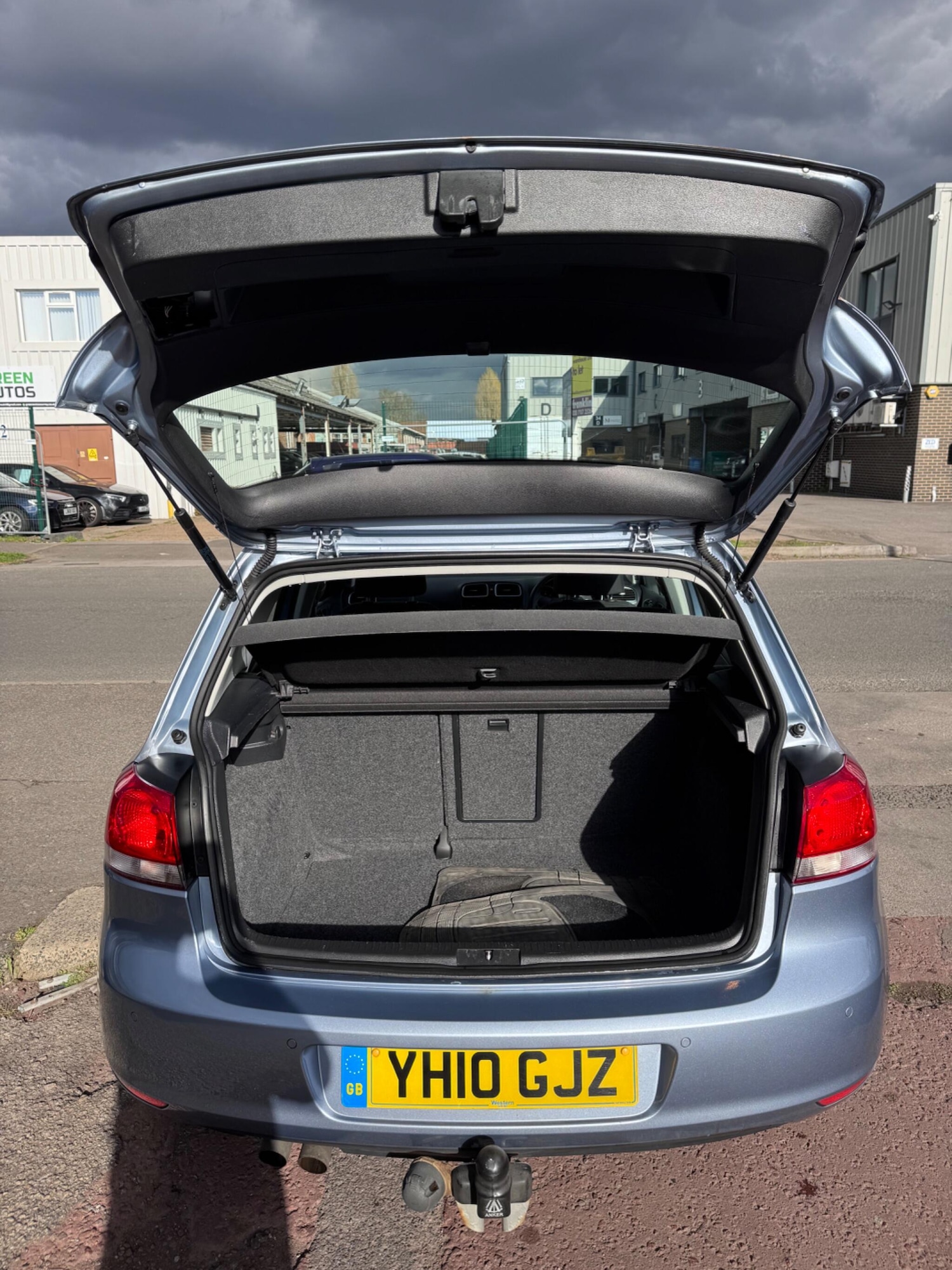 Used Volkswagen Golf 2010 for sale - 78085865: Photo 5