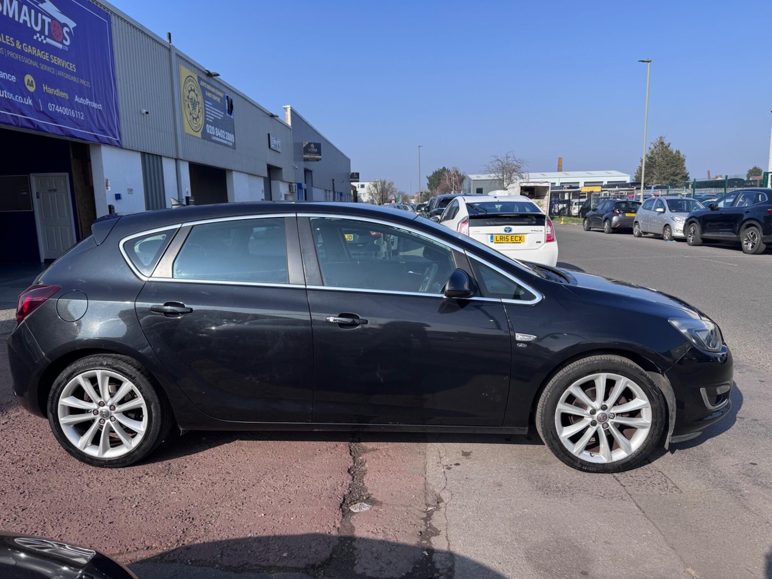 Used Vauxhall Astra for sale - 77824093: Photo 2