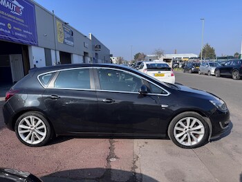 Used Vauxhall Astra 2015 for sale - 77824093: Photo