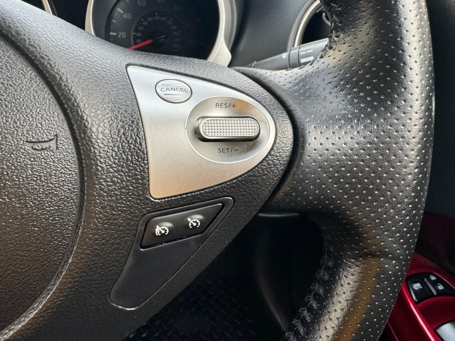 Used Nissan Juke 2013 for sale - 77082047: Photo 25