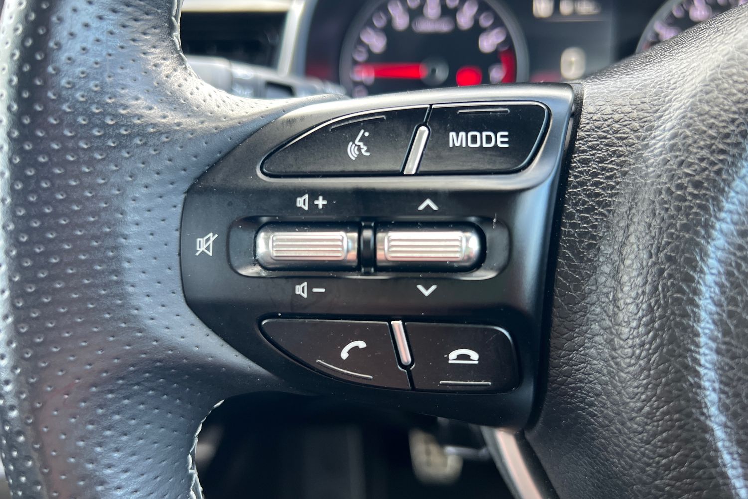 Used Kia Stonic 2023 for sale - 77193576: Photo 21