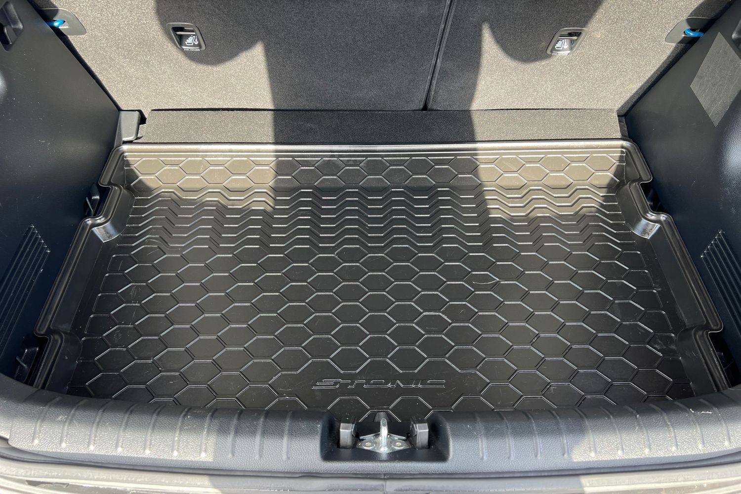 Used Kia Stonic 2023 for sale - 77193576: Photo 24