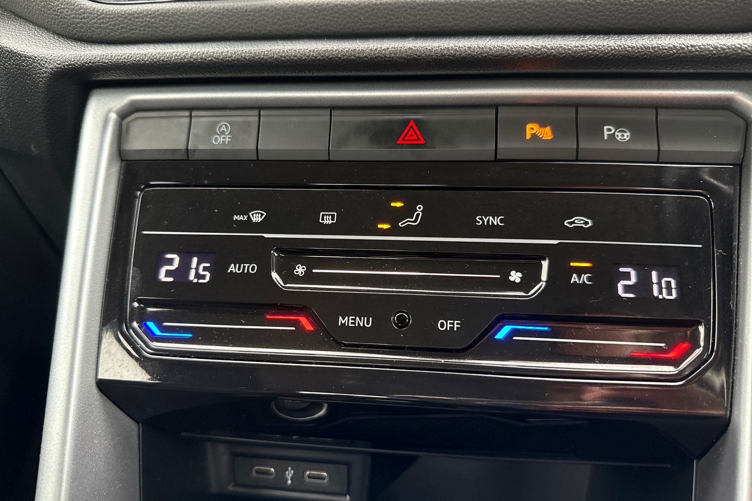 Used Volkswagen T-Roc 2023 for sale - 76361873: Photo 15