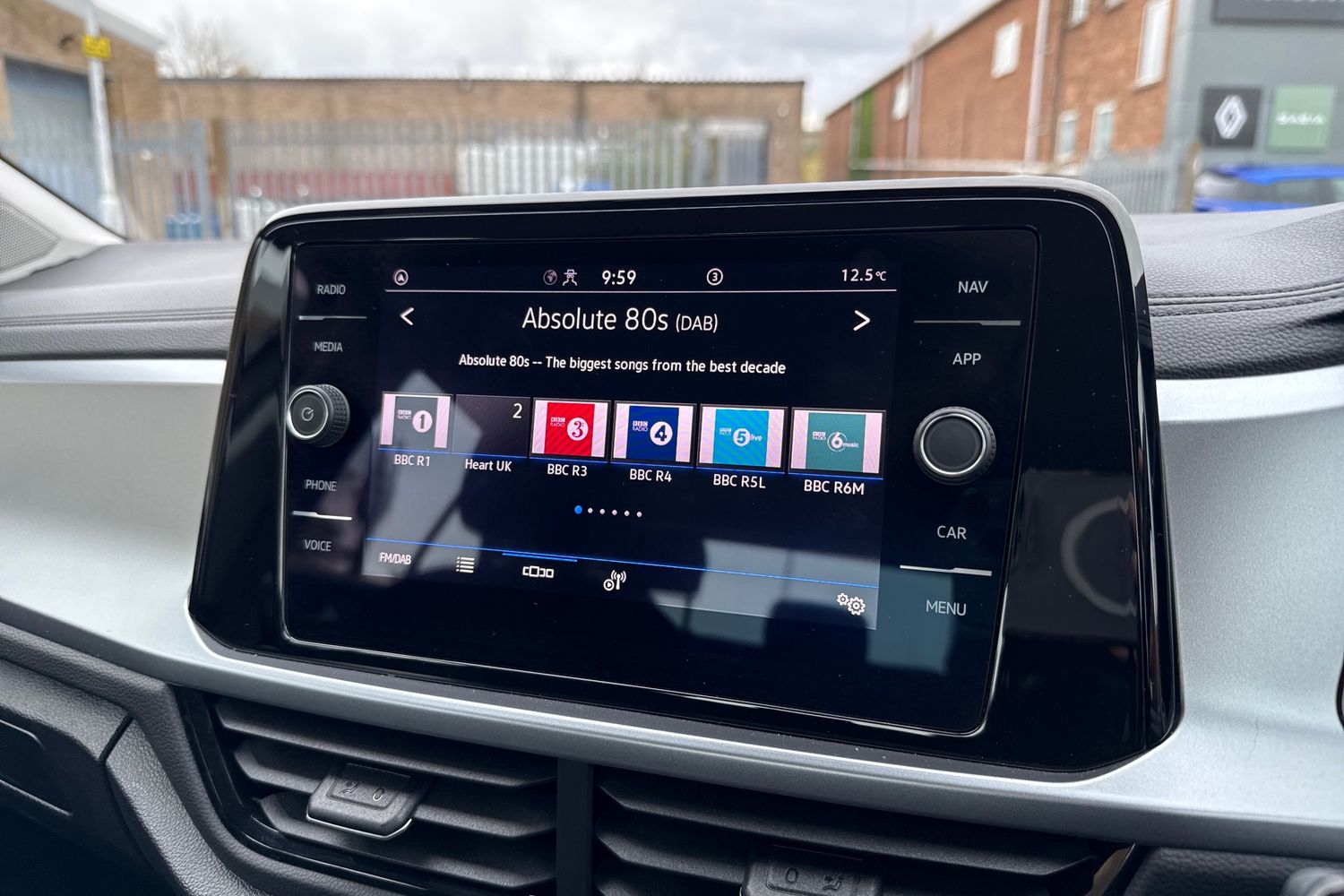 Used Volkswagen T-Roc 2023 for sale - 76361873: Photo 17