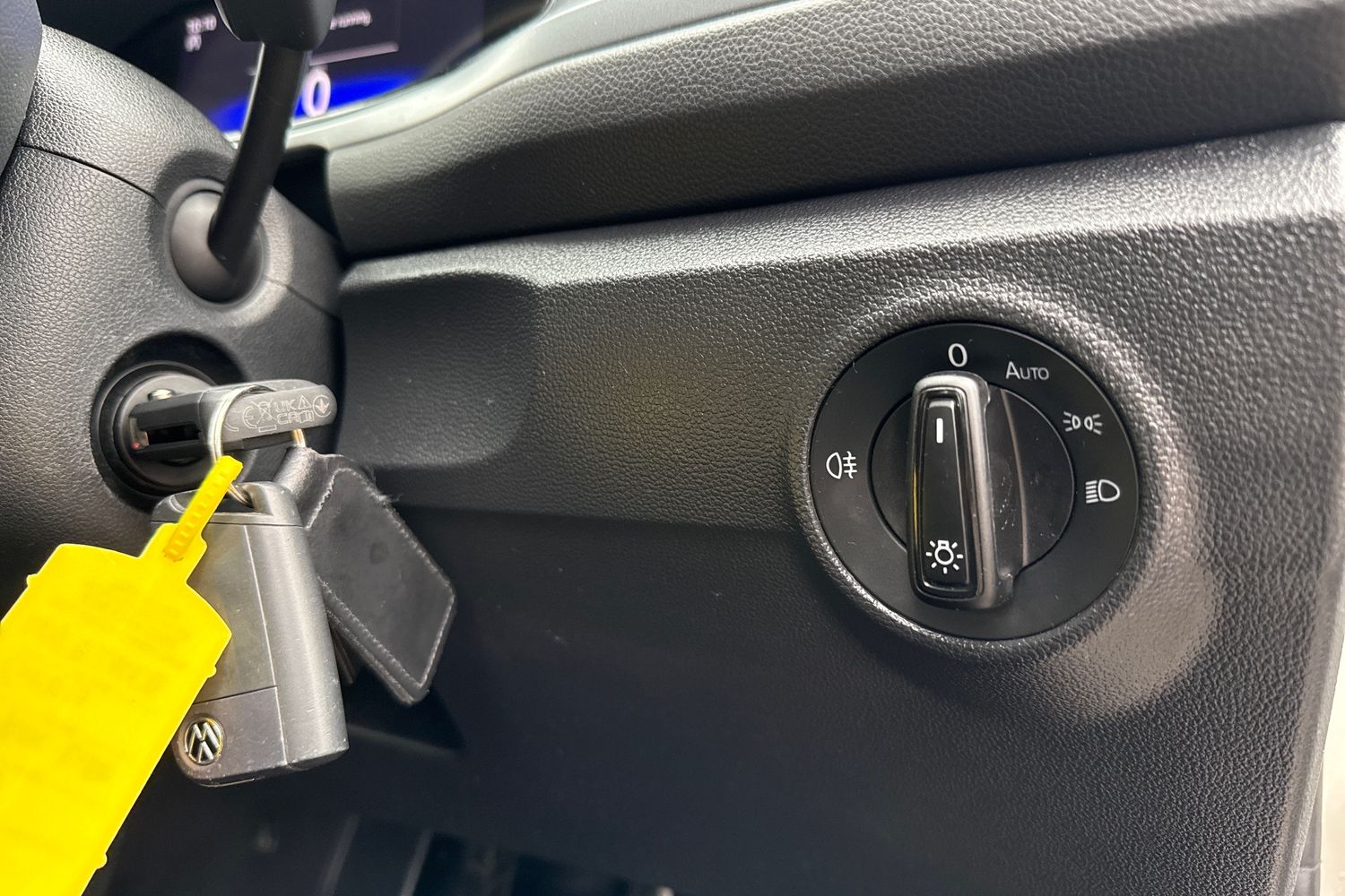 Used Volkswagen T-Roc 2023 for sale - 76361873: Photo 33