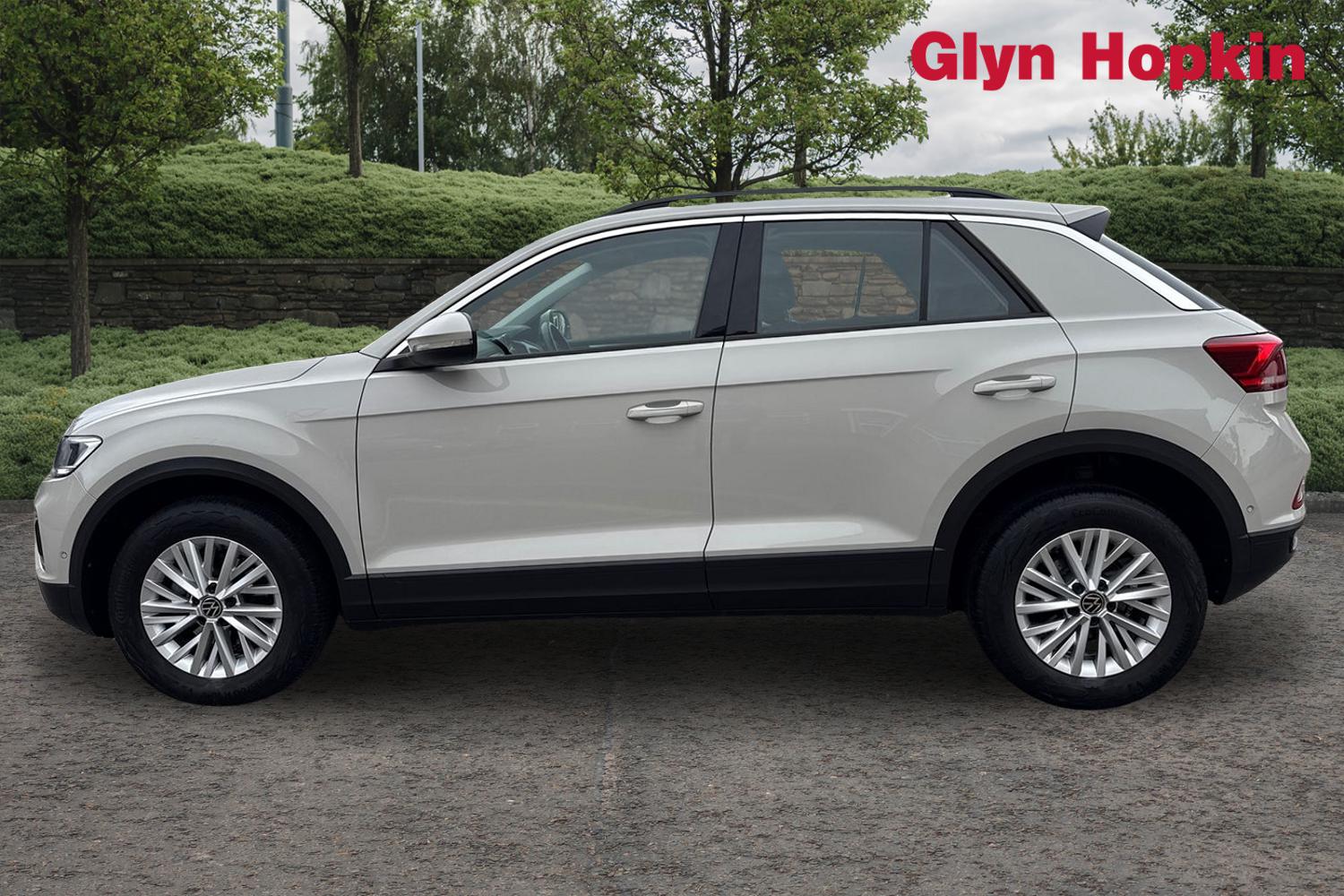 Used Volkswagen T-Roc 2023 for sale - 76361873: Photo 6