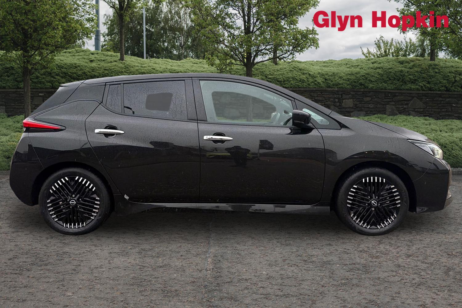 Used Nissan Leaf 2022 for sale - 77198251: Photo 2