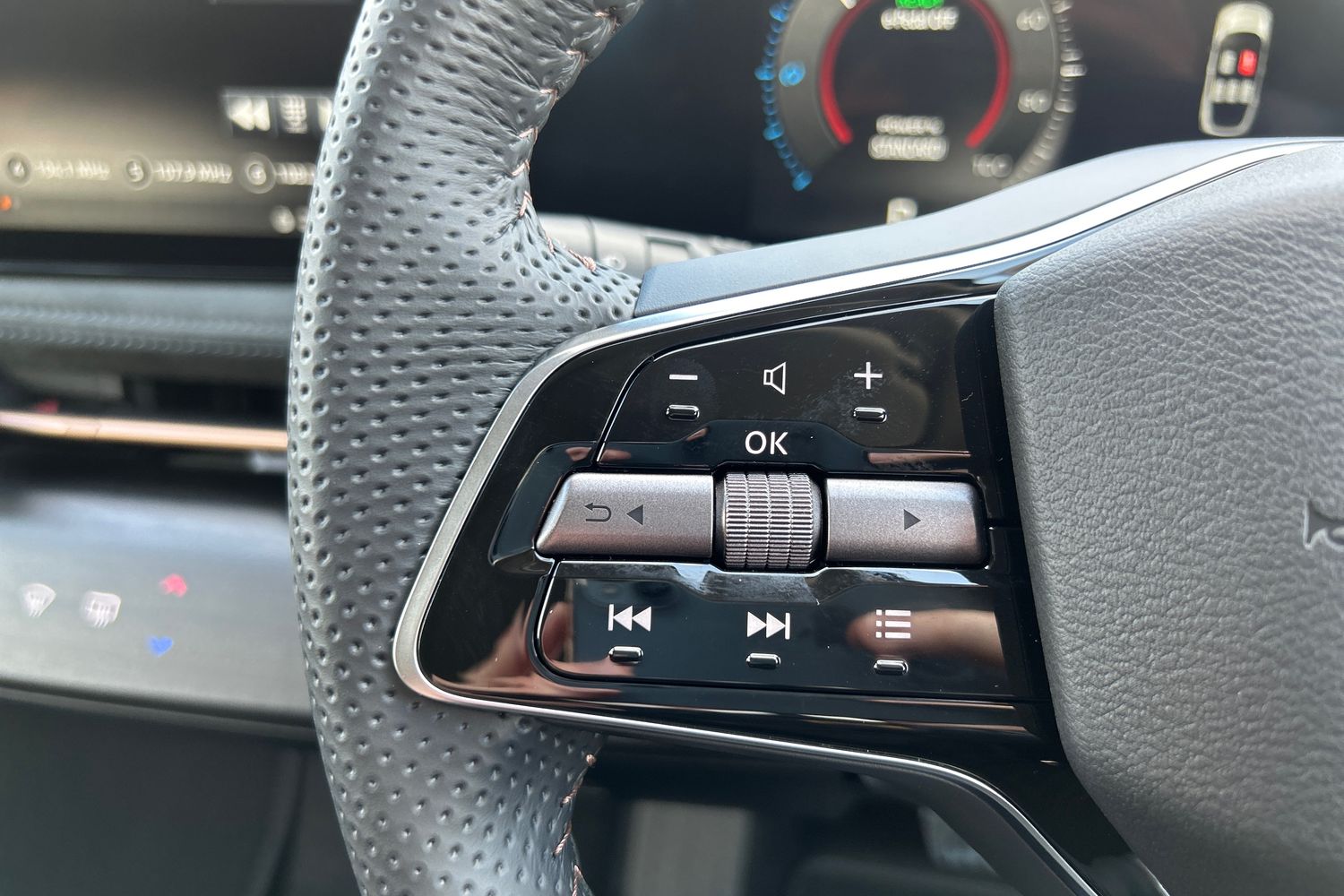 Used Nissan ARIYA 2025 for sale - 77965067: Photo 21