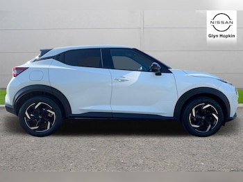 Used Nissan Juke 2023 for sale - 76130448: Photo