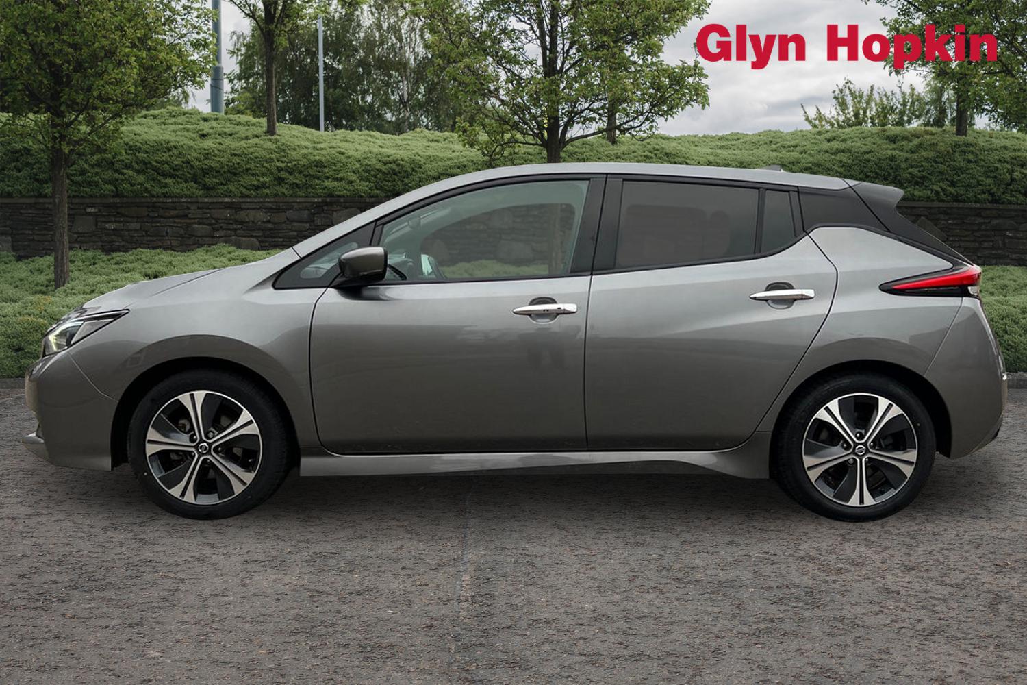 Used Nissan Leaf 2021 for sale - 77232127: Photo 6