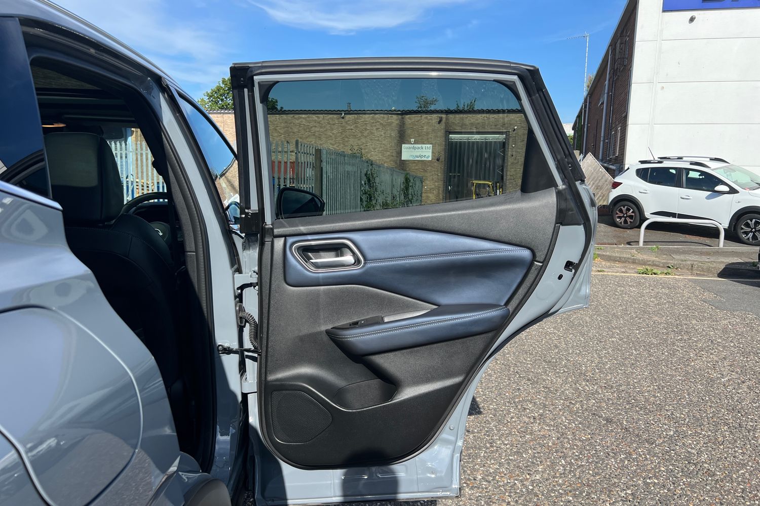 Vehicle 27