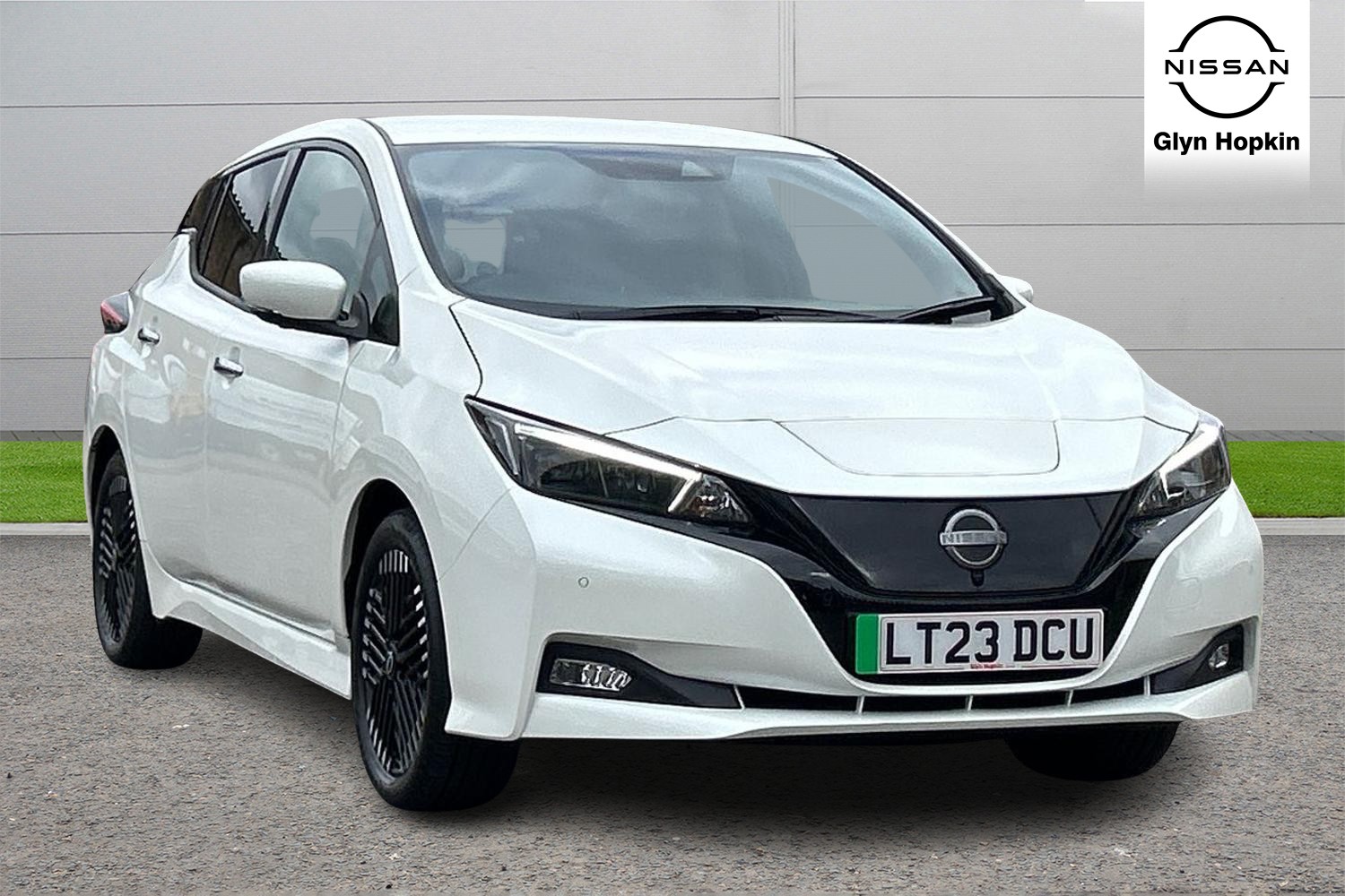 2023 Nissan Leaf 110kW Tekna 39kWh 5dr Auto Hatchback Electric Automatic - Picture 1 of 24