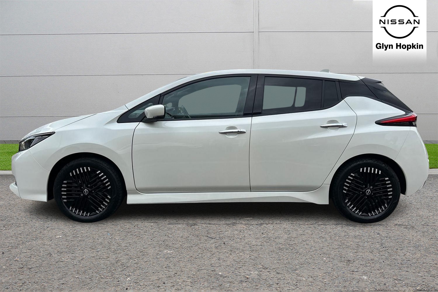 2023 Nissan Leaf 110kW Tekna 39kWh 5dr Auto Hatchback Electric Automatic - Picture 6 of 24