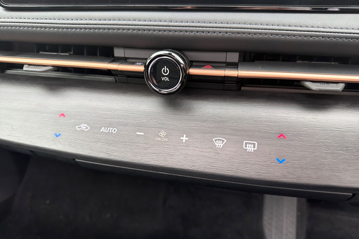 Used Nissan ARIYA 2025 for sale - 76937526: Photo 15