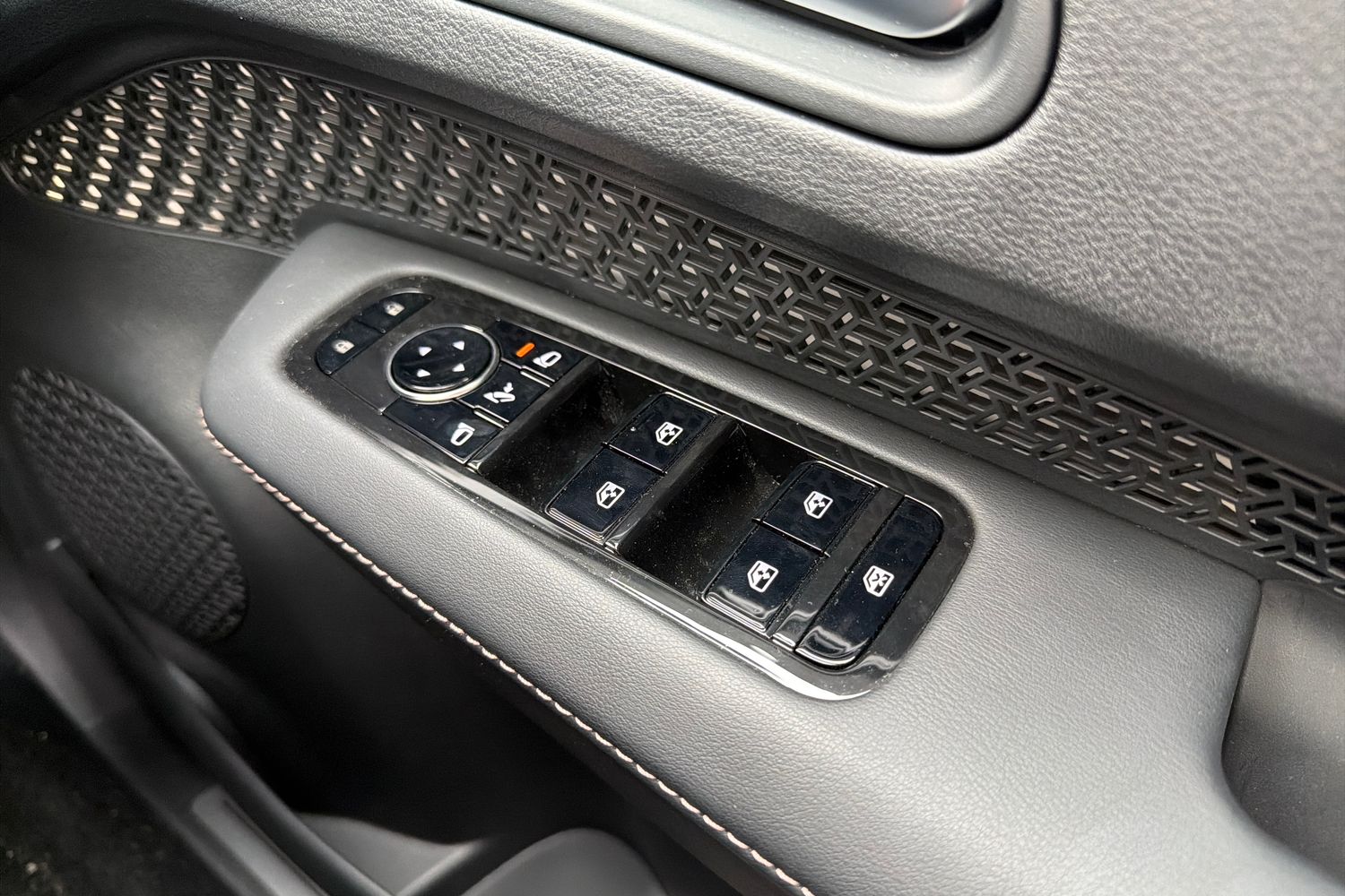 Used Nissan ARIYA 2025 for sale - 76937526: Photo 16