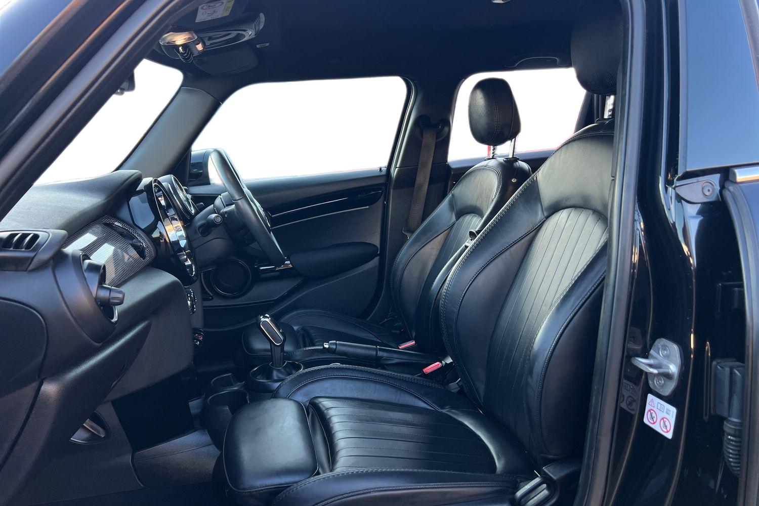 Used MINI Hatch 2022 for sale - 76933285: Photo 13