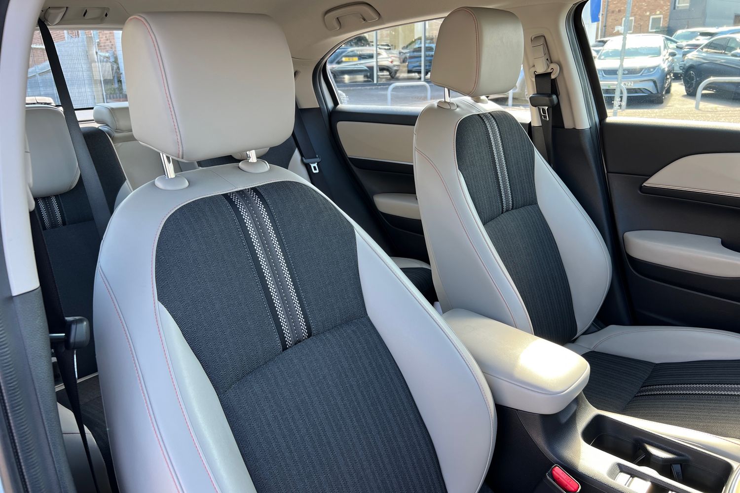 Used Honda HR-V 2022 for sale - 75967107: Photo 35