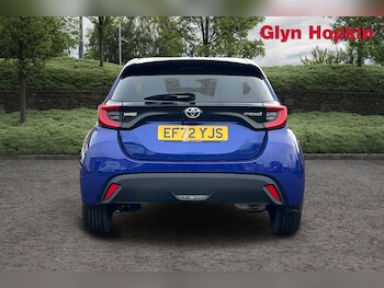 Used Toyota Yaris 2023 for sale - 76927885: Photo